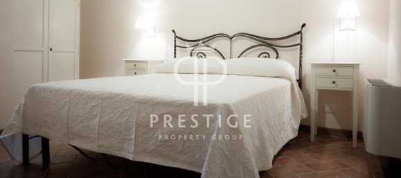 Отель, гостиница с 12 спальнями в Лучиньяно, Италия № 174885 15