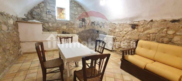 2 bedrooms House in Chiaramonte Gulfi, Italy No. 353561 12