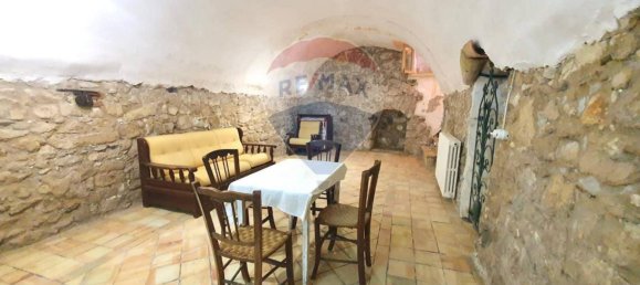 2 bedrooms House in Chiaramonte Gulfi, Italy No. 353561 8