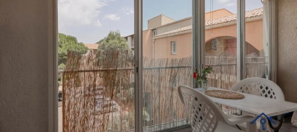 Квартира с 2 комнатами в Си-Фур-ле-Пляж, Франция № 285589 3