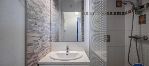 Квартира с 2 комнатами в Си-Фур-ле-Пляж, Франция № 285589 4