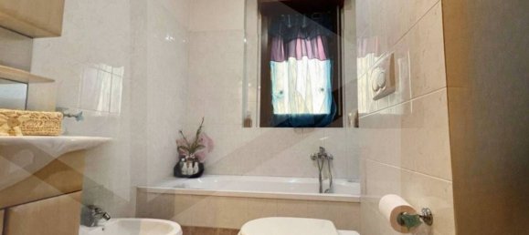 4 rooms Apartment in Rome, Italy No. 23128 24