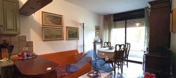 2 Schlafzimmer Wohnung in Albano Sant'Alessandro, Italy, Nr. 361121 5