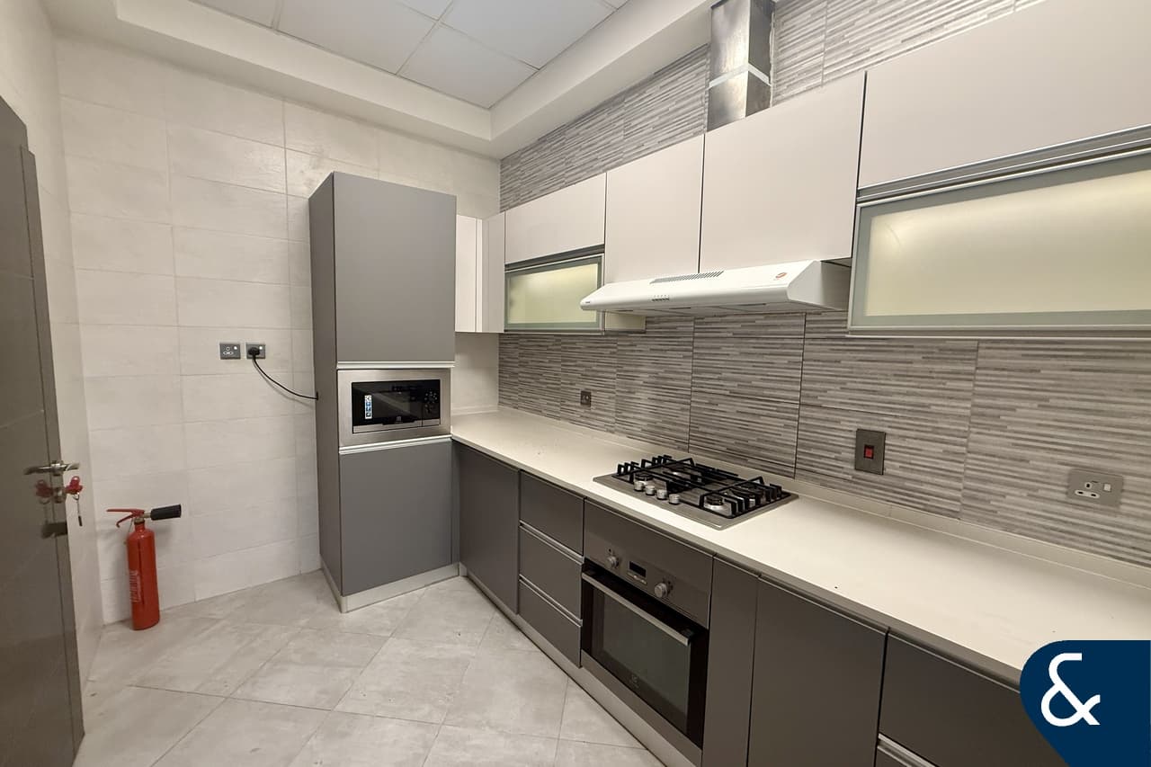 Вилла с 3 спальнями в Al Furjan, ОАЭ № 109232