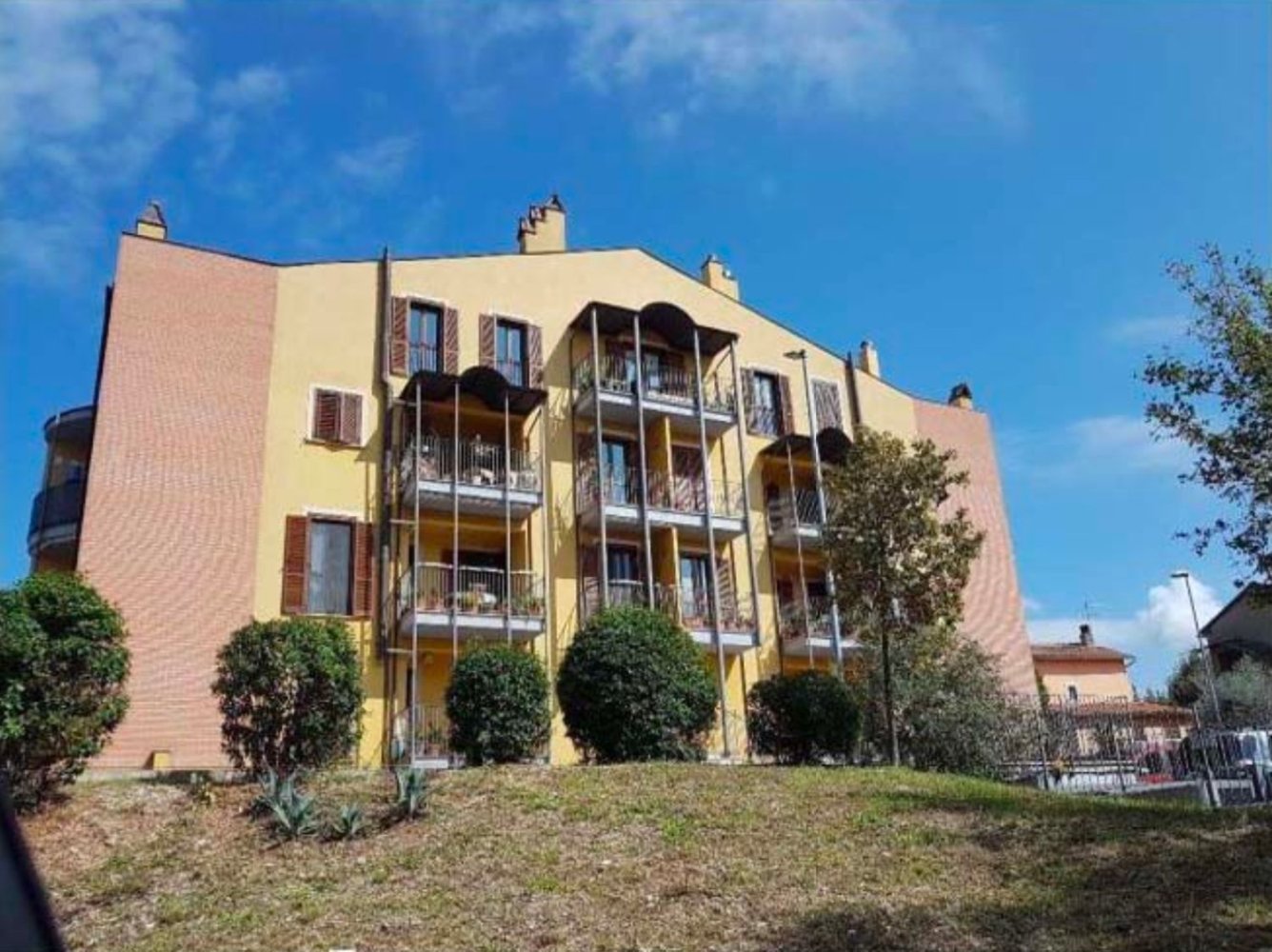4-Zimmer Doppelhaus in Terni, Italy, Nr. 208756