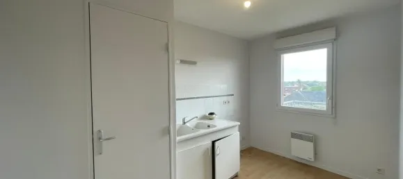 3-salle Appartement à Châteauroux, France No. 104182 3