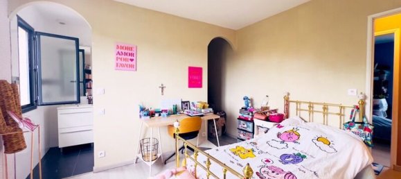 Casa de 5 dormitorios en Labastide-Saint-Pierre, France No. 321999 9