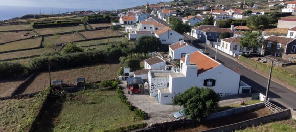 3 bedrooms House in Angra do Heroismo, Portugal No. 159367 27