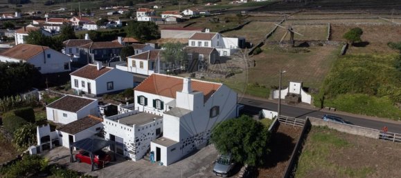 3 bedrooms House in Angra do Heroismo, Portugal No. 159367 22