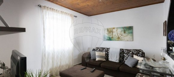 3 bedrooms House in Angra do Heroismo, Portugal No. 159367 2