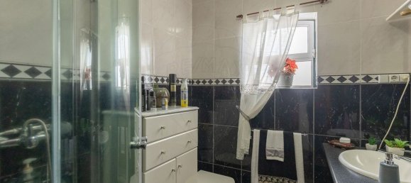 3 bedrooms House in Angra do Heroismo, Portugal No. 159367 17