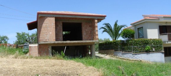 Дом с 3 комнатами в Ренде, Италия № 180918 6