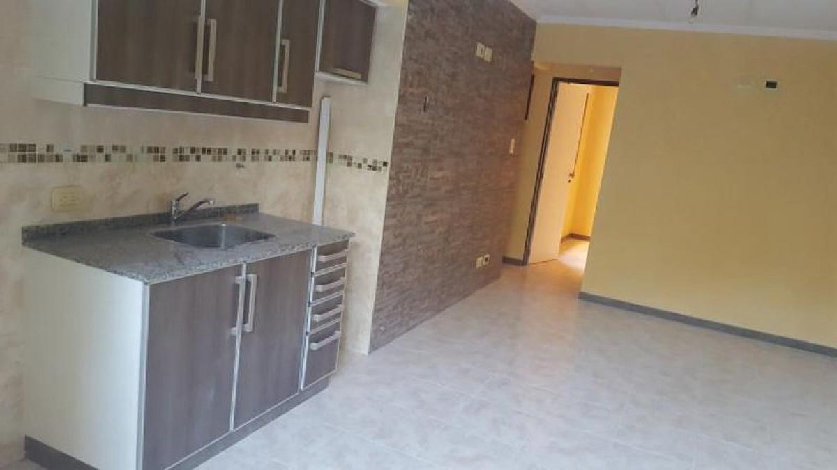 Studio in Tres de Febrero, Argentina No. 3571