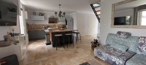 2 bedrooms House in Toulon, France No. 326575 6