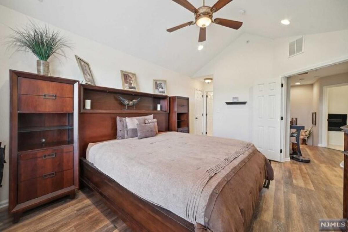 2 bedrooms House in Pompton Lakes, USA No. 393205