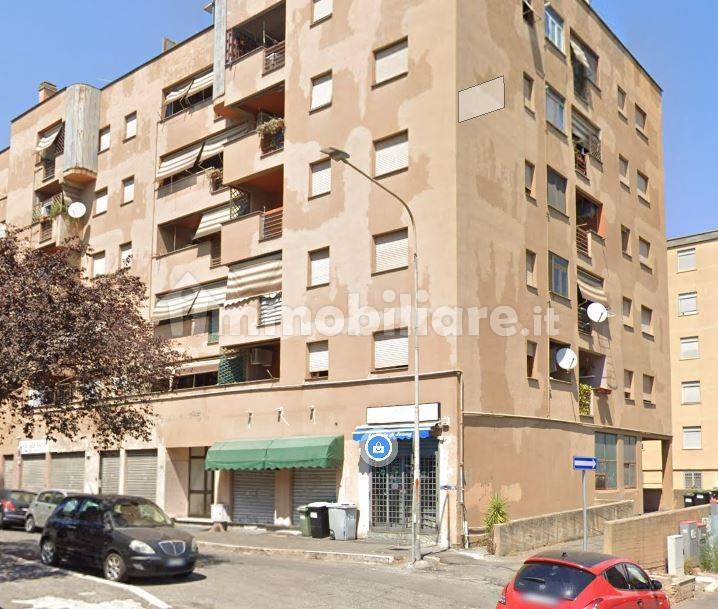 5 rooms Commercial property in Guidonia Montecelio, Italy No. 14325