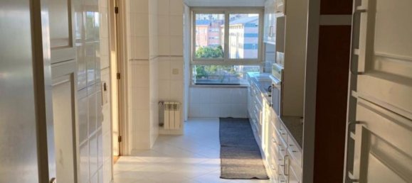 4 bedrooms Condo in Vila Nova de Gaia, Portugal No. 7099 4