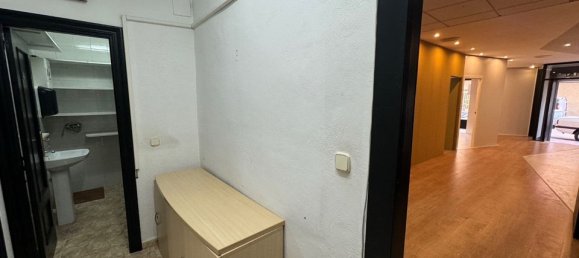 117m² Office in Guardamar del Segura, Spain No. 184633 14