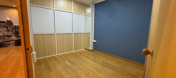 117m² Office in Guardamar del Segura, Spain No. 184633 8