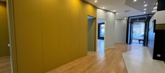 117m² Office in Guardamar del Segura, Spain No. 184633 2