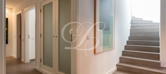 5 bedrooms Villa in Cascais, Portugal No. 121062 22