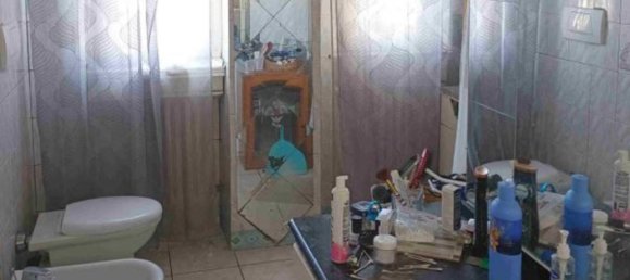 5-salle Appartement à Meda, Italy No. 8510 31