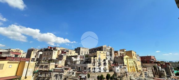 Квартира с 2 спальнями в Неаполь, Италия № 320808 9