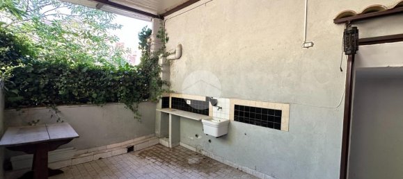 Квартира с 2 спальнями в Неаполь, Италия № 320808 11