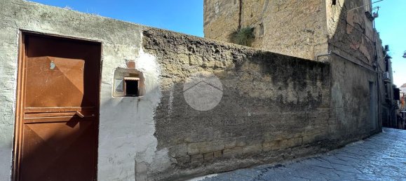 Квартира с 2 спальнями в Неаполь, Италия № 320808 3