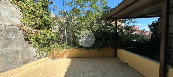 Квартира с 2 спальнями в Неаполь, Италия № 320808 8