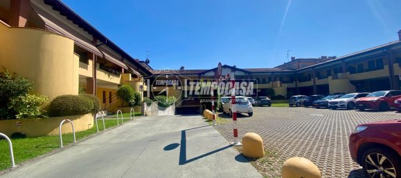 143m² Commercial property in Bagnolo Mella, Italy No. 289910 4