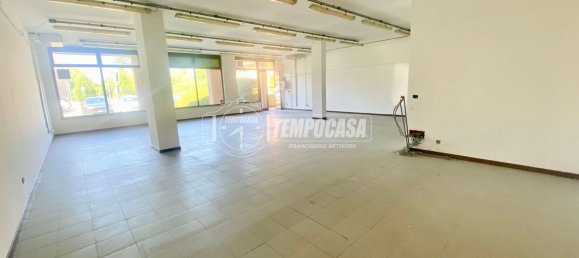 143m² Commercial property in Bagnolo Mella, Italy No. 289910 7