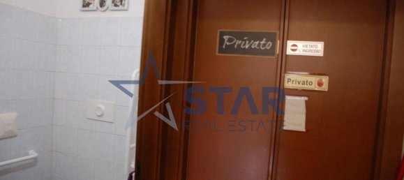 1 room Commercial property in Cinisello Balsamo, Italy No. 15393 8