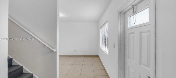 4 Schlafzimmer Doppelhaus in Miami, USA, Nr. 615086 23