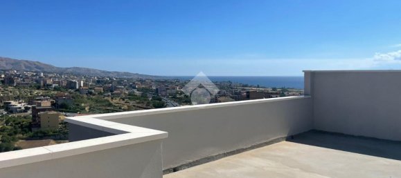 Penthouse T2 em Reggio Calabria, Italy N.º 297370 2