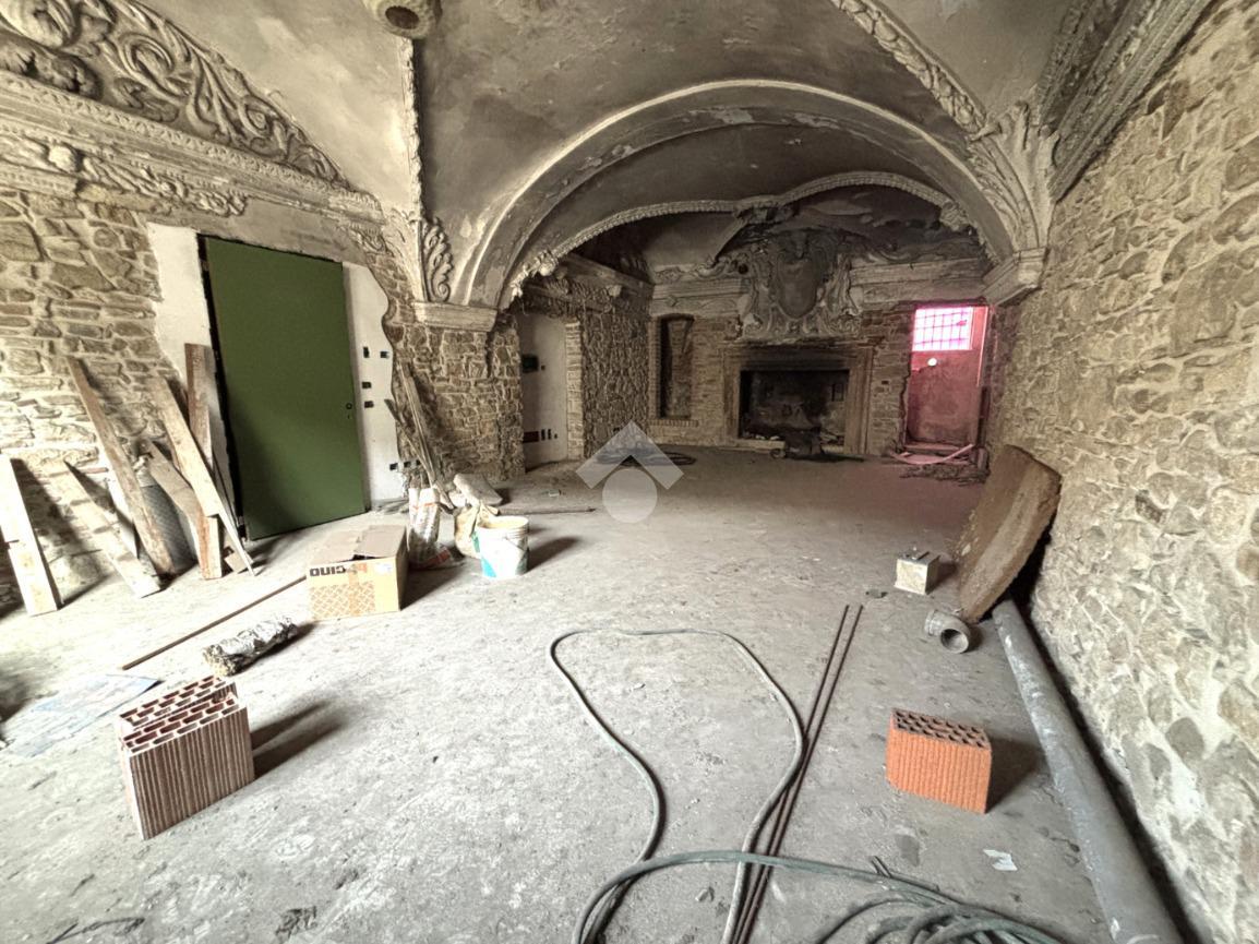 Apartamento de 3 habitaciónes en Carobbio degli Angeli, Italy No. 3523