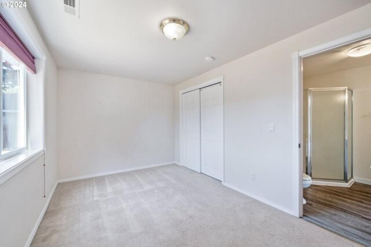 4 bedrooms House in Vancouver, USA No. 437988