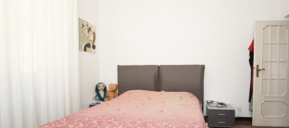 Apartamento de 2 dormitorios en Genoa, Italy No. 290956 10