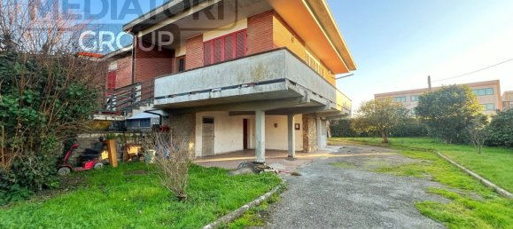 6 Schlafzimmer Haus in Bientina, Italy, Nr. 355136 33