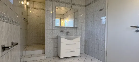 Casa de 4 dormitorios en Duisburg, Germany No. 23120 6