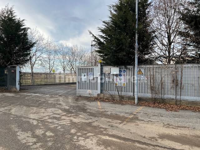 1غرفة مستودع في Boves, Italy رقم 104940