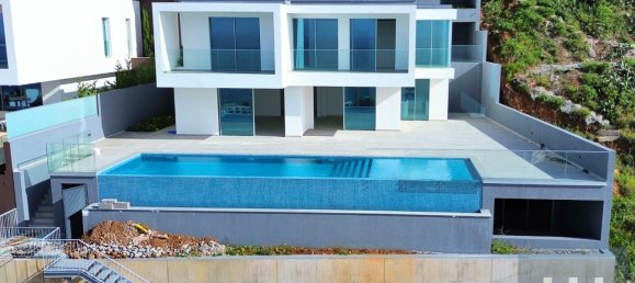 4 bedrooms House in Funchal, Portugal No. 123322 7