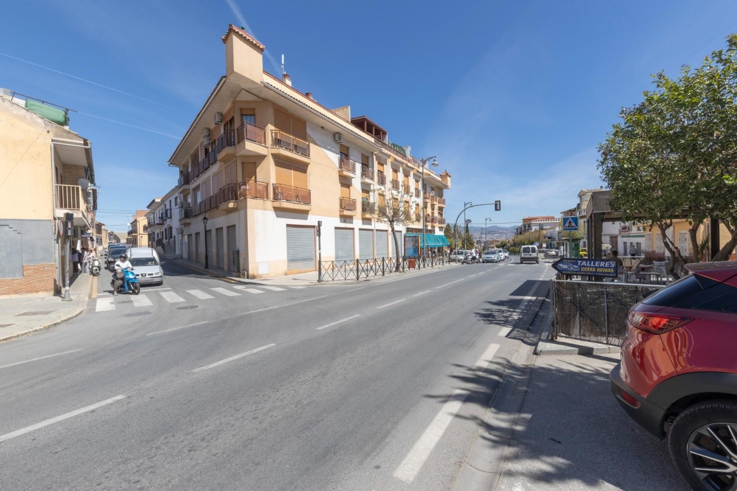 87m² Commercial property in Las Gabias, Spain No. 168888