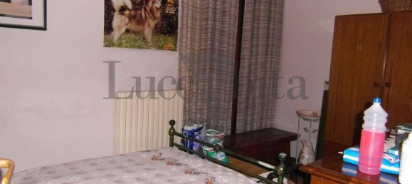 5 bedrooms Villa in Lucca, Italy No. 13878 9