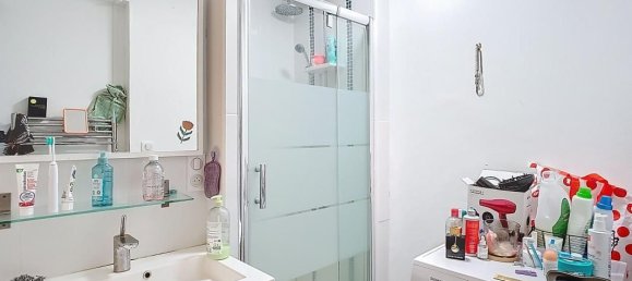 1 bedroom Apartment in Reze, France No. 340664 6