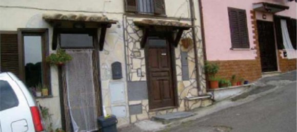 4 rooms Apartment in Vignanello, Italy No. 203972 3
