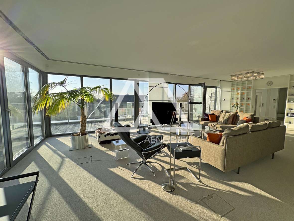 Ático de 3 dormitorios en Dusseldorf, Germany No. 37687