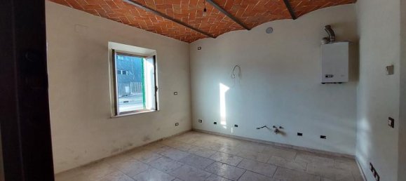 2 rooms Apartment in Arezzo, Italy No. 227415 2