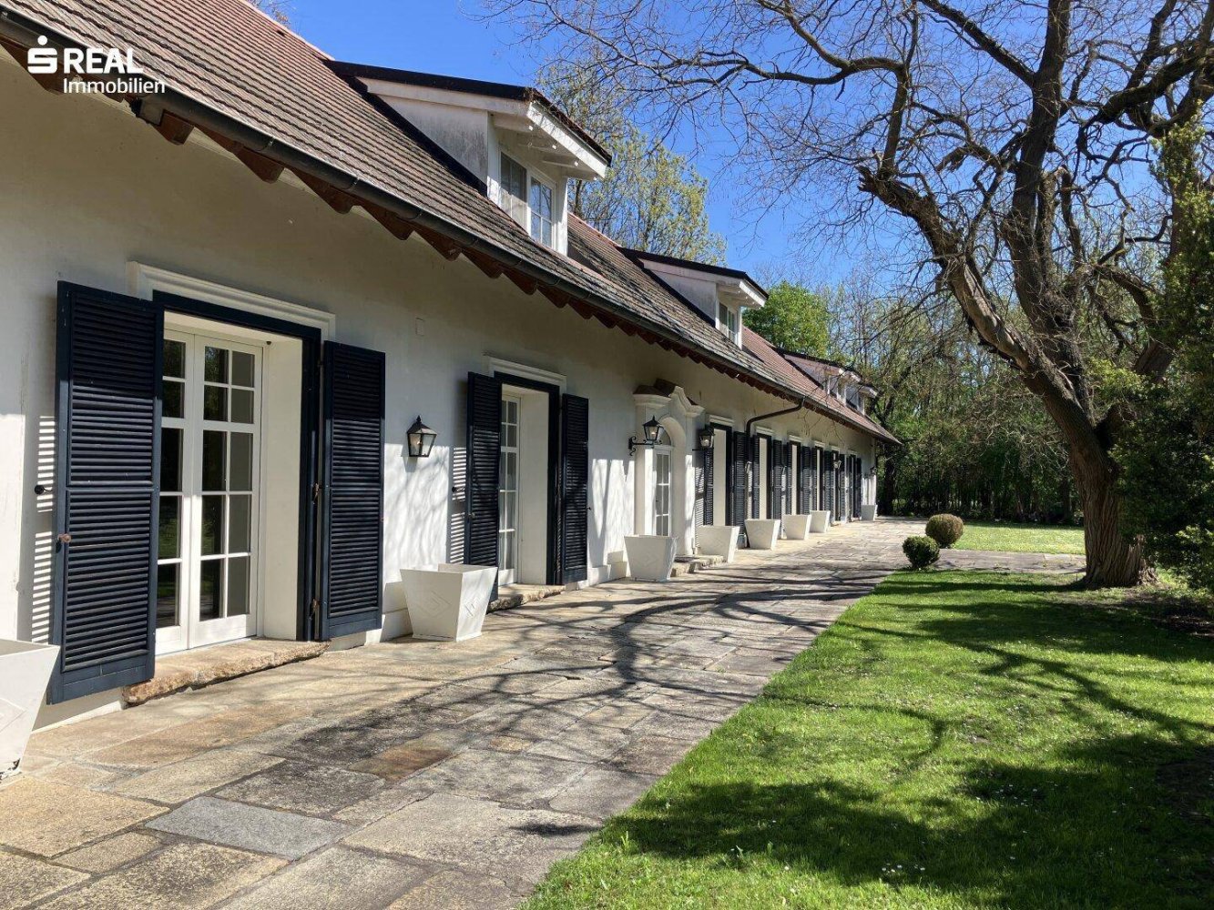 17 rooms House in Klosterneuburg, Austria No. 173322