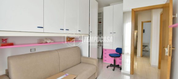 6غرفة منزل في Porto Sant'Elpidio, Italy رقم 37047 9